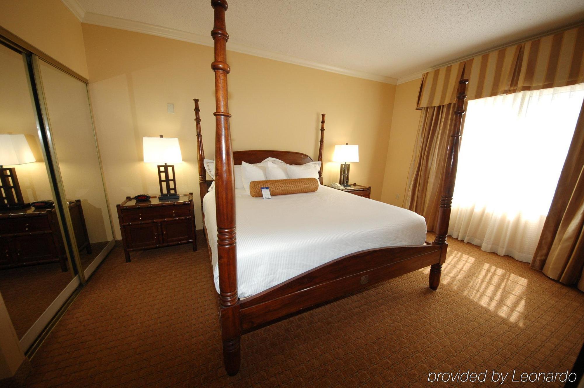 Richmond Inn & Suites Baton Rouge Esterno foto
