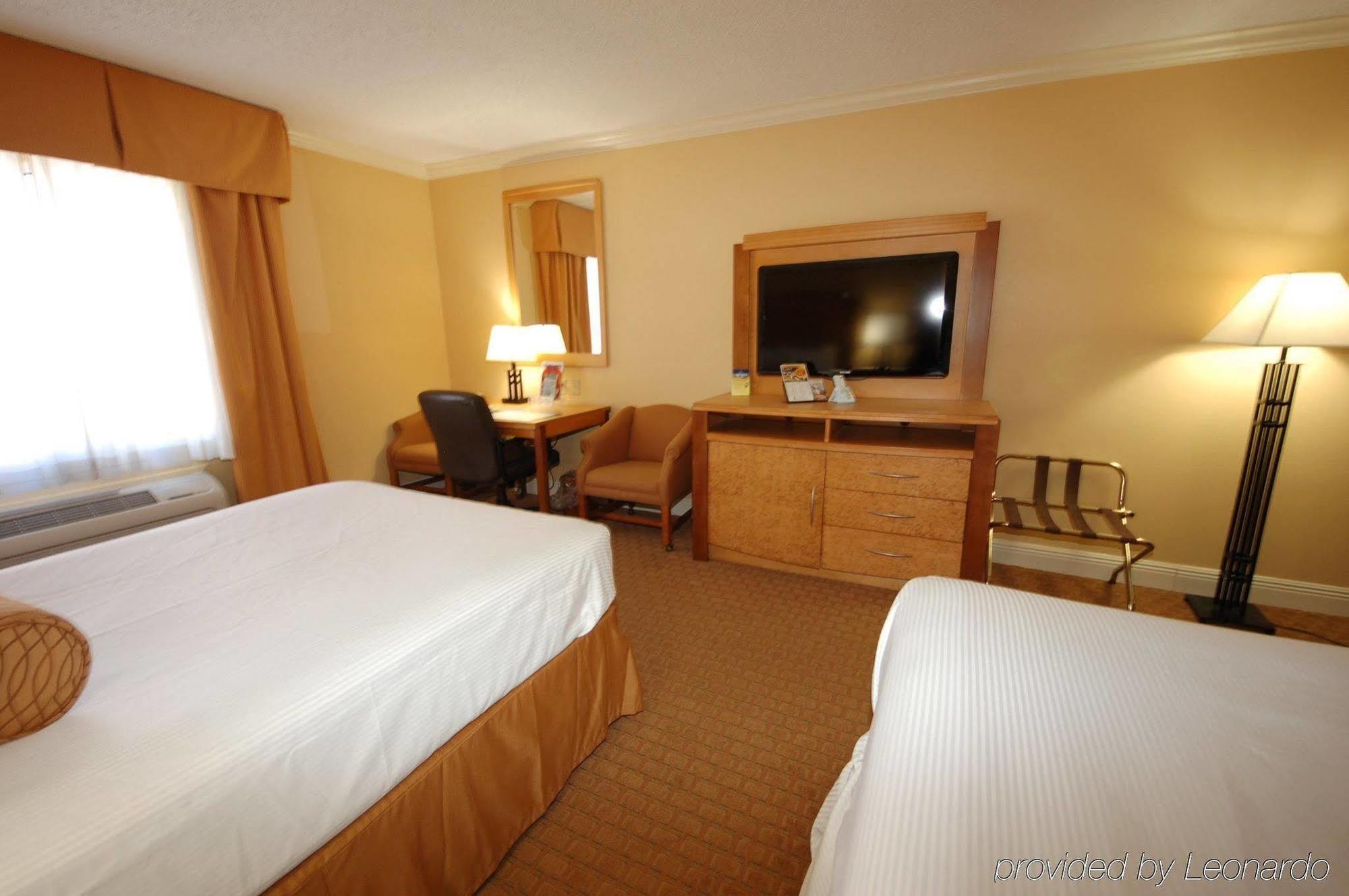 Richmond Inn & Suites Baton Rouge Esterno foto