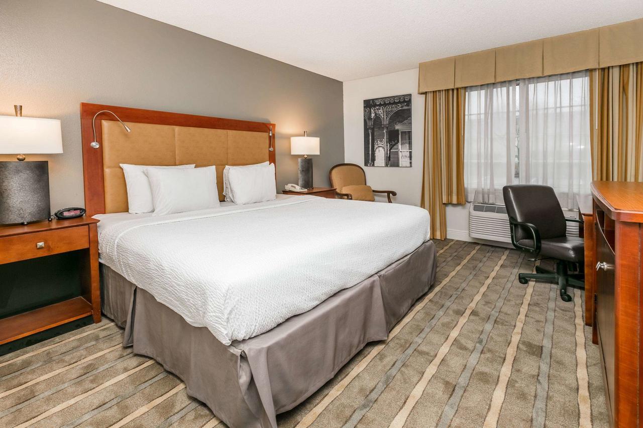 Richmond Inn & Suites Baton Rouge Esterno foto