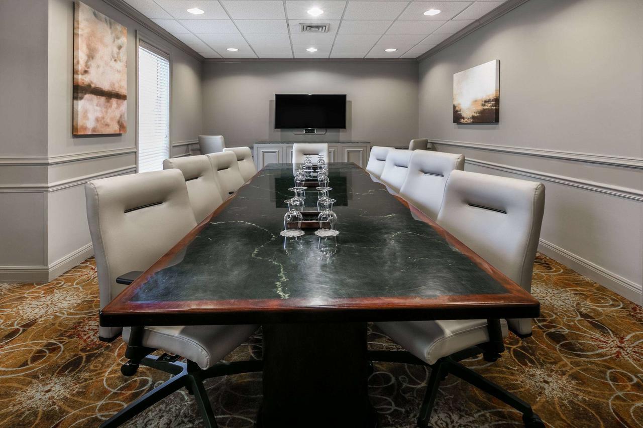 Richmond Inn & Suites Baton Rouge Esterno foto